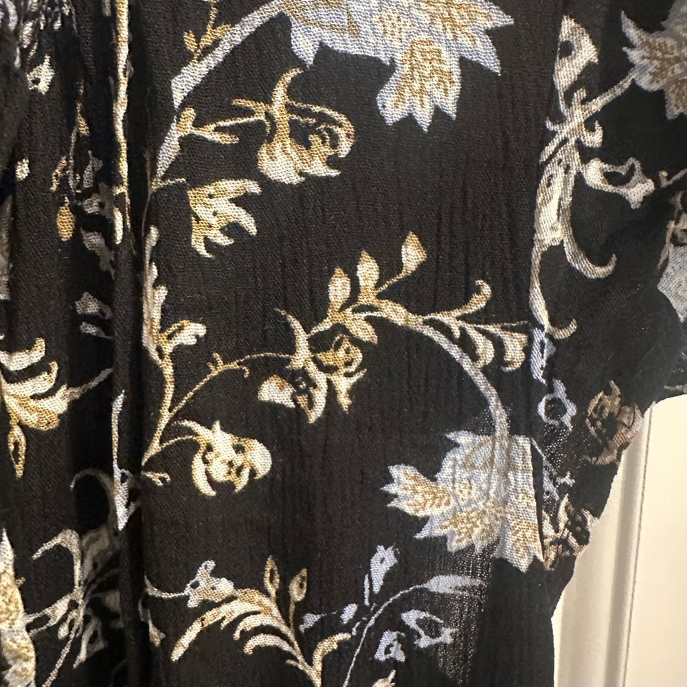 NWT Women’s Knox Rose Black and White Floral Tiered Dress size medium - Picture 3 of 4